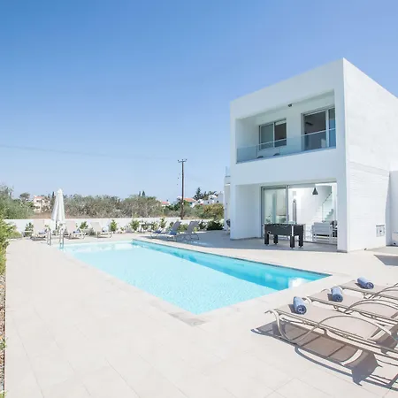 מלון Protaras Ccv3